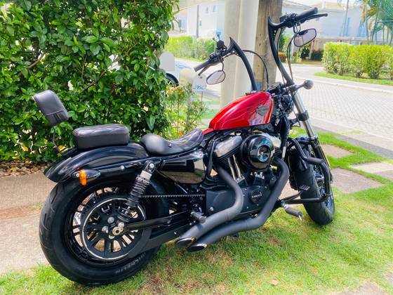 HARLEY-DAVIDSON SPORTSTER FORTY-EIGHT HARLEY-DAVIDSON SPORTSTER FORTY-EIGHT